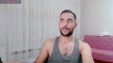 luis online show from November 30, 9:19 pm