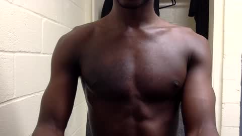 Snapshot of sosexy893943 chatting on September 27, 2:05 am Daniel online show from September 27, 2:05 am