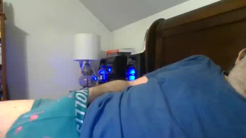 sosofaggot online show from December 13, 11:13 am