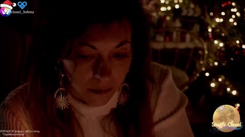 Snapshot of souffle_chaud chatting on December 28, 9:19 pm . . online show from December 28, 9:19 pm