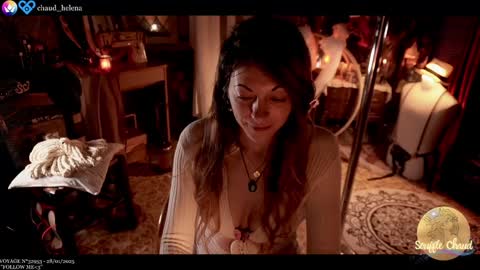 Snapshot of souffle_chaud chatting on January 28, 9:29 pm . . online show from January 28, 9:29 pm