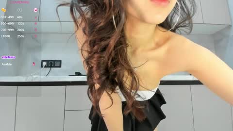 Mia online show from March 30, 7:42 am