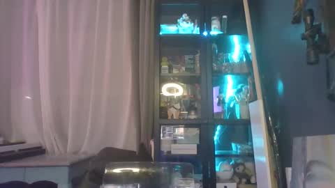 Milaney  Dalaney online show from April 14, 2:06 am