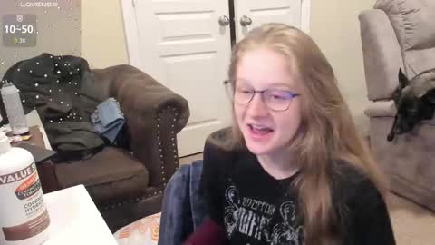 Bunnydathug online show from December 15, 8:51 am