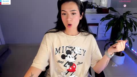 Snapshot of soyabby_ chatting on January 17, 3:23 am Luisa online show from January 17, 3:23 am