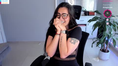 Snapshot of soyabby_ chatting on January 20, 10:26 pm Luisa online show from January 20, 10:26 pm