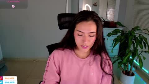 Snapshot of soyabby_ chatting on January 28, 4:18 am Luisa online show from January 28, 4:18 am