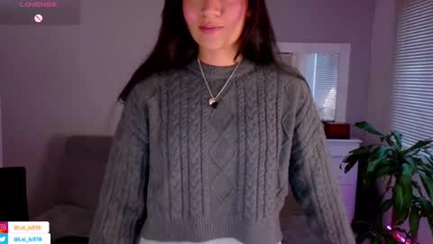 Snapshot of soyabby_ chatting on February 11, 10:50 pm Luisa online show from February 11, 10:50 pm