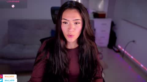 Snapshot of soyabby_ chatting on March 4, 3:11 am Luisa online show from March 4, 3:11 am