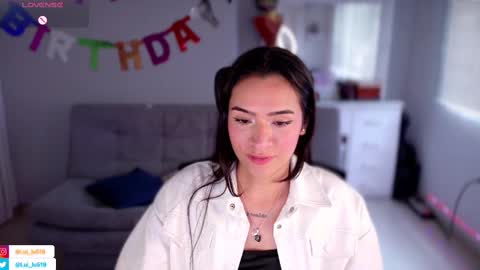 Snapshot of soyabby_ chatting on March 5, 9:15 pm Luisa online show from March 5, 9:15 pm