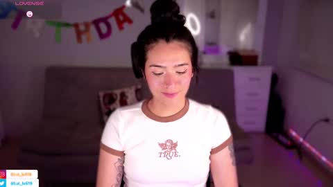 Snapshot of soyabby_ chatting on March 11, 5:38 am Luisa online show from March 11, 5:38 am