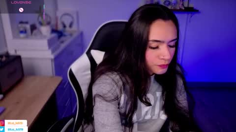 Snapshot of soyabby_ chatting on October 1, 12:05 am Luisa online show from October 1, 12:05 am