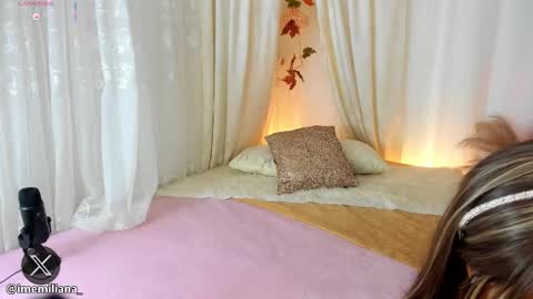 Snapshot of soyemi_ chatting on November 7, 11:27 pm 25 online show from November 7, 11:27 pm