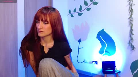 Snapshot of soysilvanna_ chatting on January 21, 5:16 am online show from January 21, 5:16 am