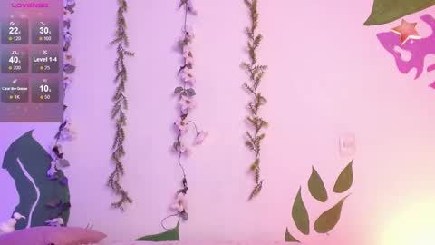 Snapshot of soysilvanna_ chatting on February 23, 2:51 am online show from February 23, 2:51 am