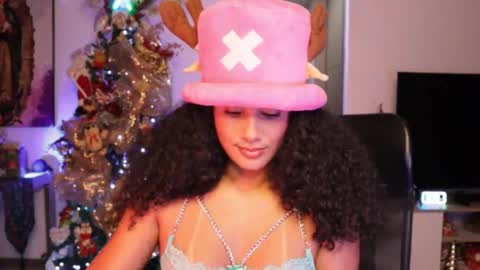 Snapshot of soytropicalfruit chatting on December 27, 1:11 am You want to talk to me more personal follow me in My Channel VIP 50 the discount online show from December 27, 1:11 am