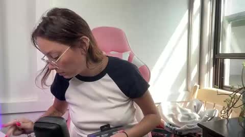 Snapshot of spacecowwhore chatting on October 3, 3:42 pm Spacecow Whore online show from October 3, 3:42 pm