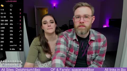 Snapshot of spaceneighbor chatting on December 12, 4:26 am Spaceneighbor online show from December 12, 4:26 am