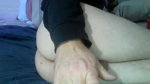 Snapshot of spanktank369 chatting on December 19, 11:25 pm spanktank369 online show from December 19, 11:25 pm