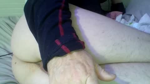 Snapshot of spanktank369 chatting on December 24, 5:49 am spanktank369 online show from December 24, 5:49 am