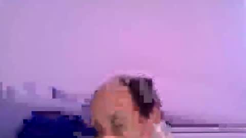 Snapshot of sparei7 chatting on May 16, 6:32 am Snaiky online show from May 16, 6:32 am