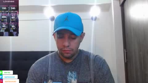 Snapshot of spartacus_cam chatting on December 16, 8:41 am     online show from December 16, 8:41 am