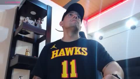 Snapshot of spartacus_cam chatting on December 27, 5:20 am     online show from December 27, 5:20 am