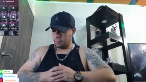 Snapshot of spartacus_cam chatting on January 9, 5:44 am     online show from January 9, 5:44 am