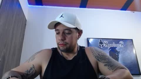 Snapshot of spartacus_cam chatting on September 24, 6:06 am     online show from September 24, 6:06 am