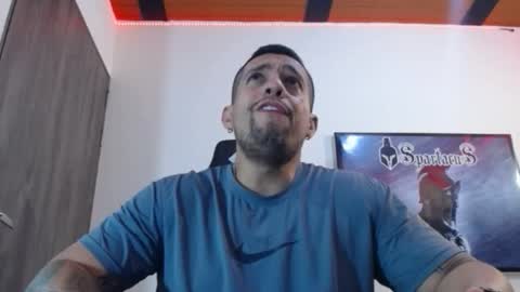 Snapshot of spartacus_cam chatting on November 13, 5:17 am online show from November 13, 5:17 am