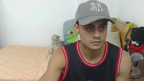 Snapshot of spartan_blaze chatting on February 19, 2:44 am Spartan Blaze online show from February 19, 2:44 am