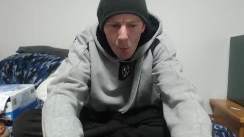 Snapshot of spazzy2 chatting on November 3, 7:59 pm spazzy2 online show from November 3, 7:59 pm