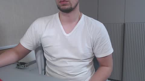 Snapshot of spb78 chatting on January 12, 8:14 pm Art online show from January 12, 8:14 pm