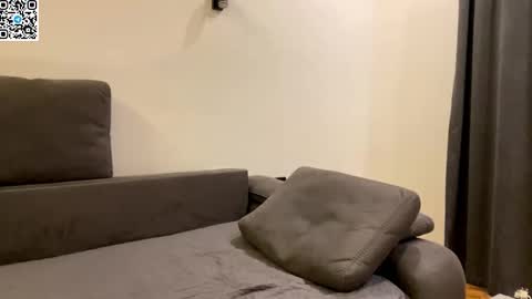 Snapshot of speed_god chatting on October 8, 8:39 pm Alex online show from October 8, 8:39 pm