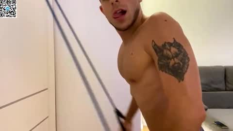 Snapshot of speed_god chatting on October 12, 9:36 pm Alex online show from October 12, 9:36 pm