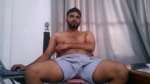 Snapshot of spicybuoy chatting on November 17, 5:35 am spicybuoy online show from November 17, 5:35 am