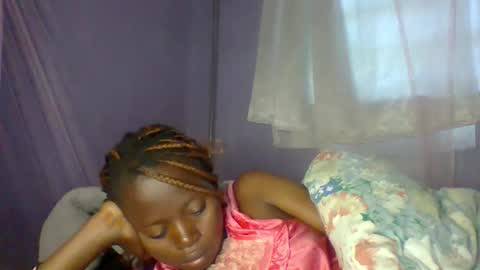 Snapshot of spicyit2 chatting on November 6, 6:36 am Ebony Spicy online show from November 6, 6:36 am