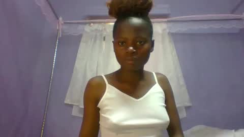 Snapshot of spicyit2 chatting on November 12, 9:21 am Ebony Spicy online show from November 12, 9:21 am