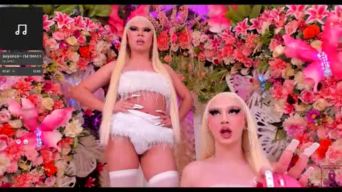 Snapshot of spicysluts chatting on September 14, 7:51 am Alison Sharon online show from September 14, 7:51 am