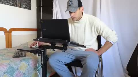 Snapshot of spider_0090 chatting on February 27, 9:43 am Marco. When Im offline you can view premium content in bio online show from February 27, 9:43 am