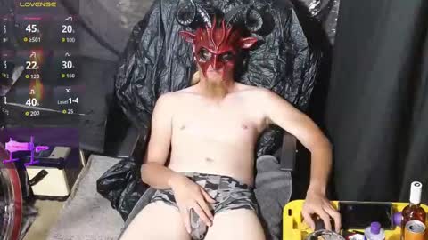 Snapshot of spike_madrox chatting on October 5, 6:12 am spike_madrox online show from October 5, 6:12 am