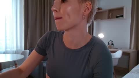 Snapshot of spiklencii chatting on September 20, 12:50 pm Elizabeth online show from September 20, 12:50 pm