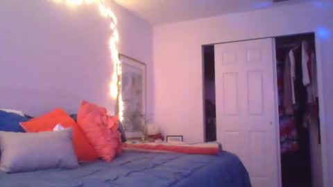 Snapshot of spinwithus chatting on January 26, 1:31 am Rose online show from January 26, 1:31 am