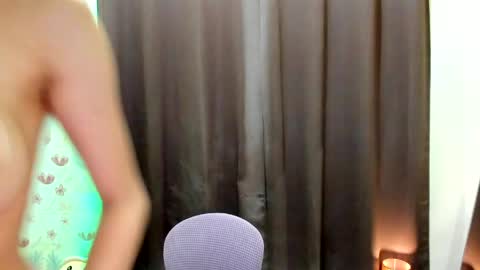 Kimmy online show from April 22, 9:44 am