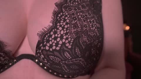 Abby online show from December 2, 11:18 pm