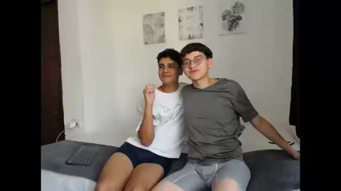 Snapshot of spritzboys chatting on October 17, 8:11 pm spritzboys online show from October 17, 8:11 pm