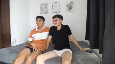 Snapshot of spritzboys chatting on October 19, 1:34 pm spritzboys online show from October 19, 1:34 pm