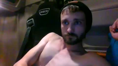 Snapshot of spyco82 chatting on January 23, 9:29 pm spyco82 online show from January 23, 9:29 pm