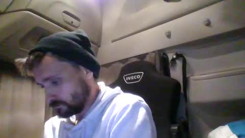 Snapshot of spyco82 chatting on January 28, 5:46 pm spyco82 online show from January 28, 5:46 pm