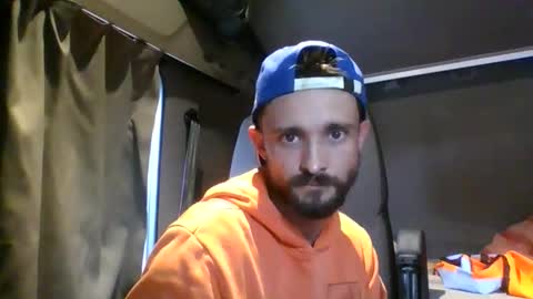 Snapshot of spyco82 chatting on October 22, 2:17 pm spyco82 online show from October 22, 2:17 pm